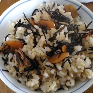 簡単♪ヒジキの炊き込み御飯♪お弁当にも